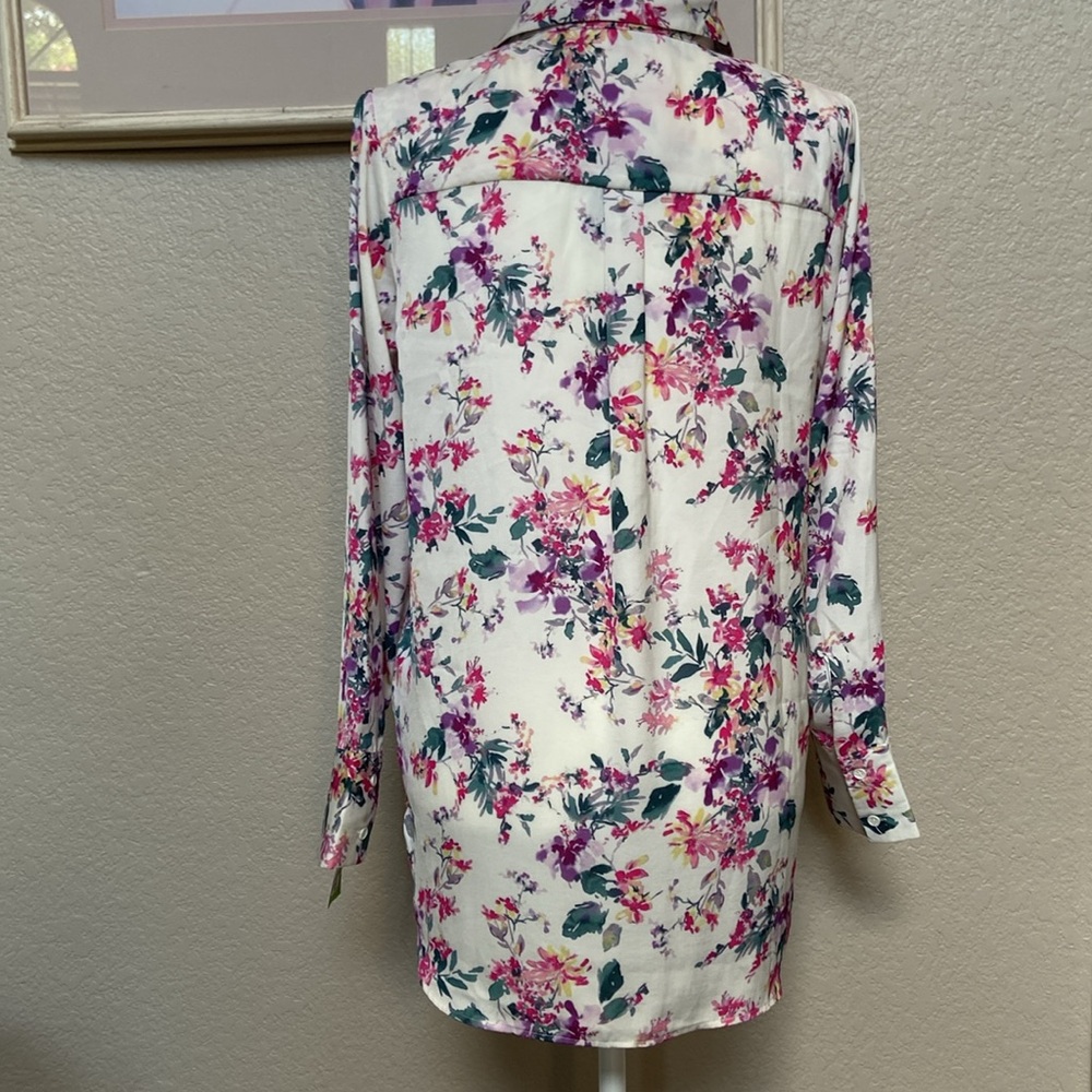 Lovely Floral Women's Top by Lemon Tart, size XS. NWT - Picture 3 of 10